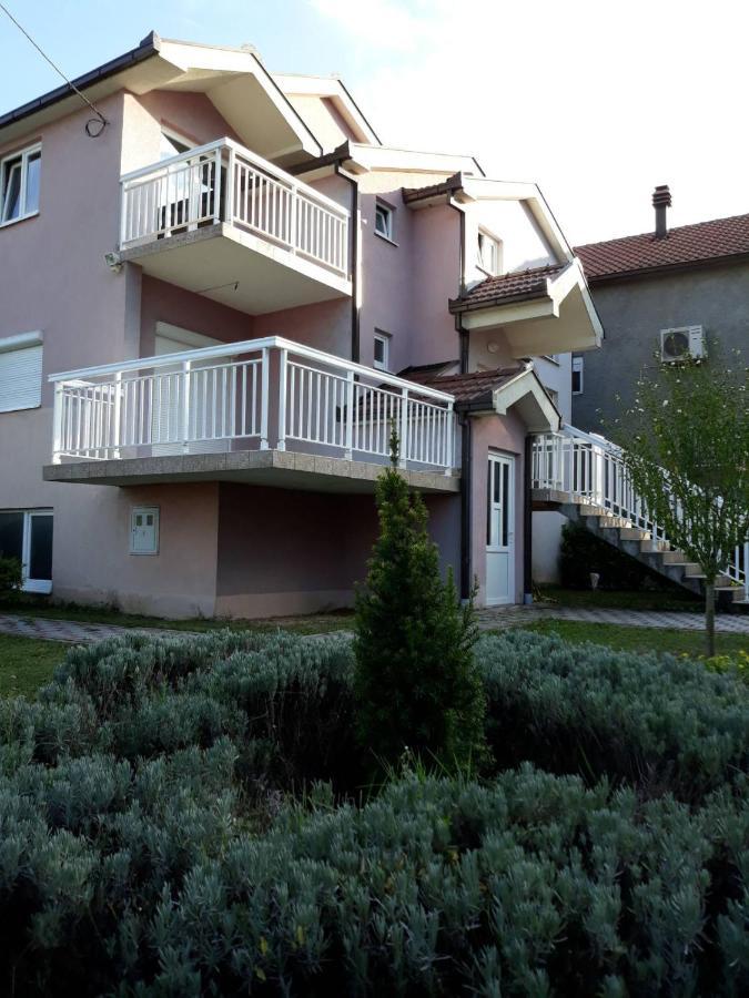 Villa Predlug Чаплина Экстерьер фото